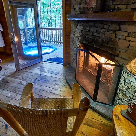 A Cabin In The Woods Pigeon Forge Exterior photo